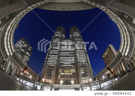 日本の東京都市景観  東京都庁（夜景） 40094432