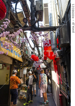 新宿西口思い出横丁 40098321