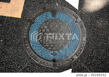マンホールの蓋 40100242