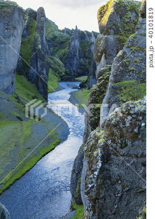 フャズラオルグリューブル峡谷 40101819