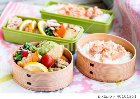 春の行楽弁当 40101851