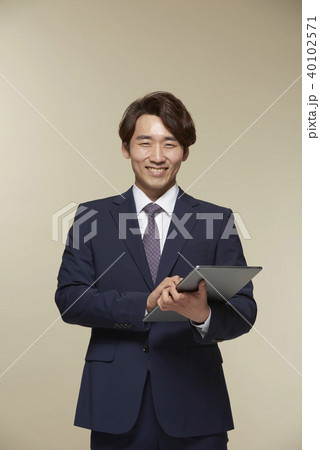 韓国 会社員 大人 40102571