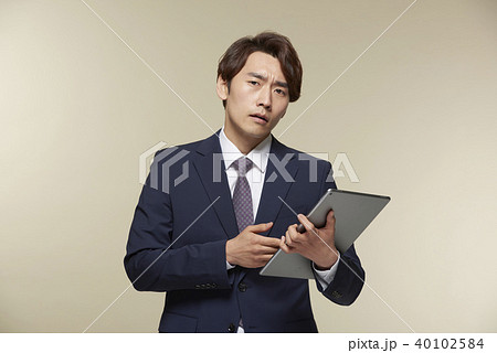 韓国 会社員 大人 40102584