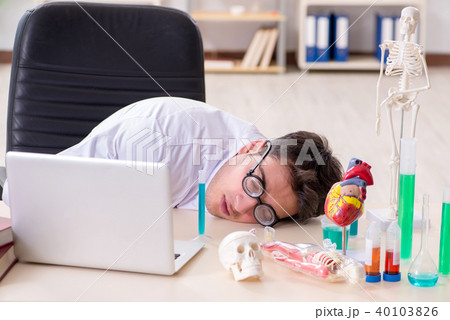 Funny doctor having fun in hospital lab 40103826