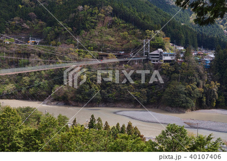 【奈良県・観光名所】谷瀬の吊り橋（谷瀬の吊橋・谷瀬橋） 40107406