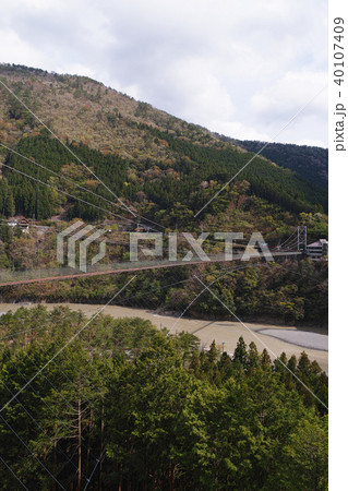 【奈良県・観光名所】谷瀬の吊り橋（谷瀬の吊橋・谷瀬橋） 40107409