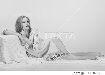 beautiful model blonde posing in studio beautiful model blonde posing in studio 40107922