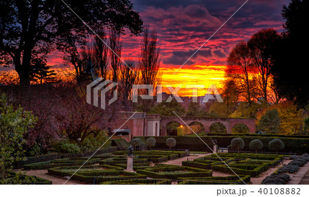 Japanese garden by sunset Japanese garden by sunset 40108882