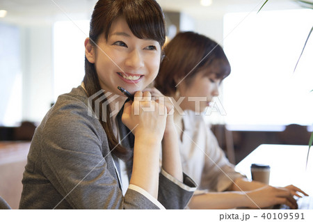 ビジネス　女性 40109591