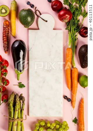 Fruits and vegetables Fruits and vegetables 40113511
