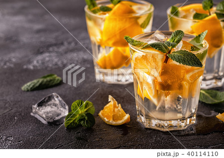 Lemon homemade cocktail/detox fruit infused water Lemon homemade cocktail/detox fruit infused water 40114110