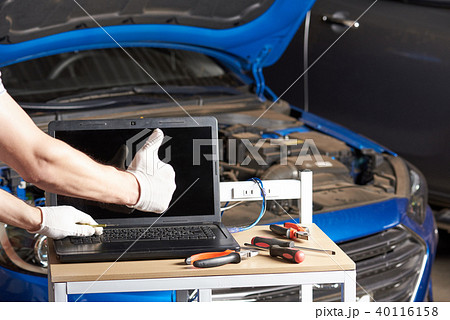 Car inspection garage mockup 40116158