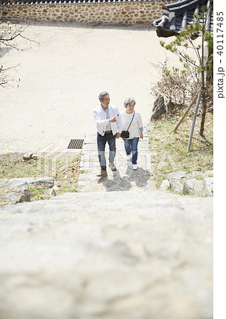 高齢者 老人 夫婦 40117485