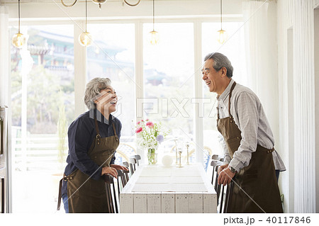 高齢者 老人 夫婦 40117846