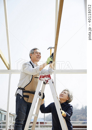 建設現場 高齢者 老人 40118052
