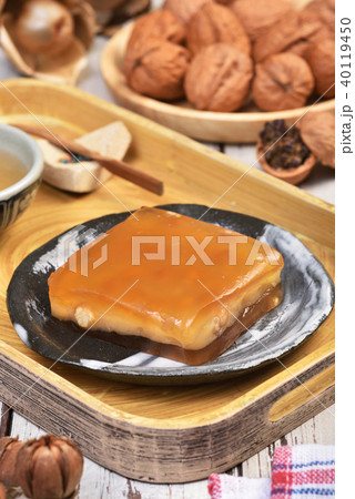 Chick peas jelly cake 40119450