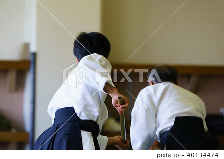 合気道の組手 40134474