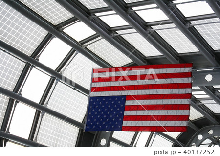 USA flag at O'Hare airport terminal, Chicago 40137252