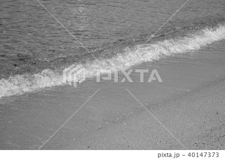 瀬戸内の砂浜と穏やかな波（坂出市沙弥島） 40147373