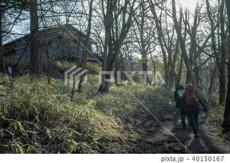 登山者と山小屋 福ちゃん荘 登山者と山小屋 福ちゃん荘 40150167