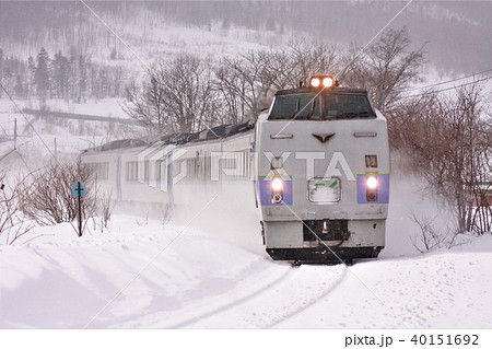 雪国の特急 40151692