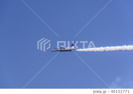 ブルーインパルス 基地上空訓練　通過 1機 40152771