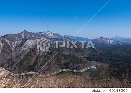 精進湖と王岳　パノラマ台より 40153566