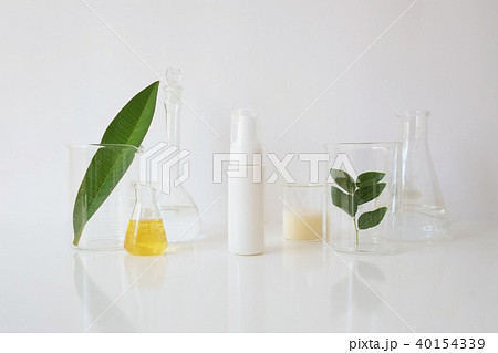 natural skincare cosmetic 40154339