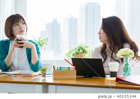 働く女性 40155144