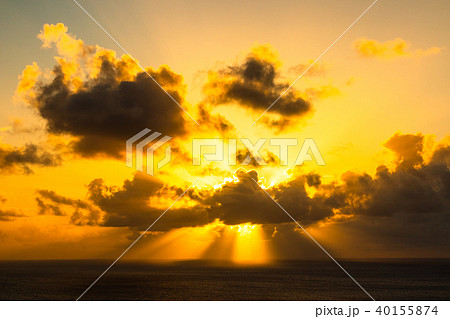 グアム　タモン湾のサンセット 40155874