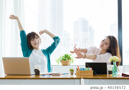 働く女性 働く女性 40156572