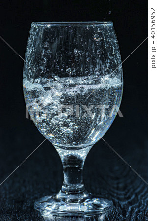 暑い夏には水分補給 暑い夏には水分補給 40156952