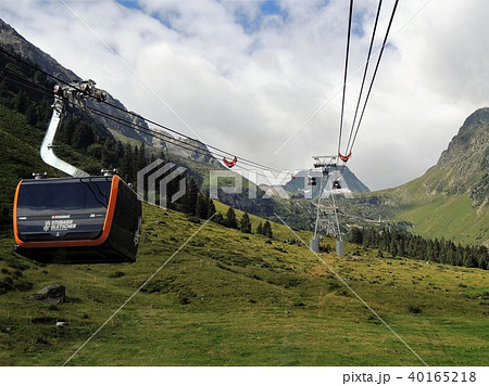 ムッターベルクアルムのハイキング1 40165218