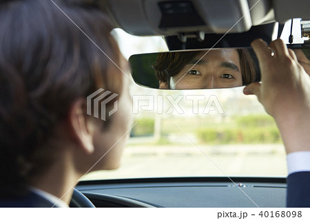 韓国 会社員 上半身 40168098