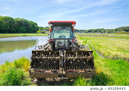田植え準備 トラクター 田植え準備 トラクター 40169443