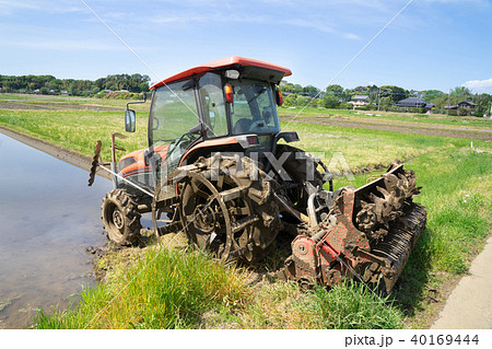 田植え準備 トラクター 田植え準備 トラクター 40169444