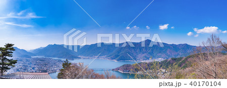 天上山展望台からの河口湖のパノラマ眺望 40170104
