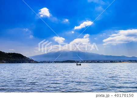河口湖北岸より富士山の眺め 40170150