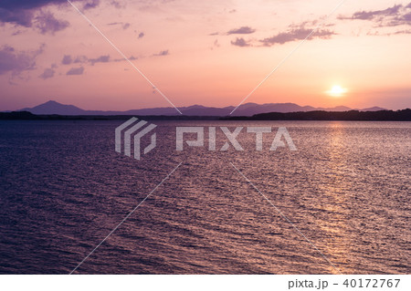 涸沼の夕日 40172767