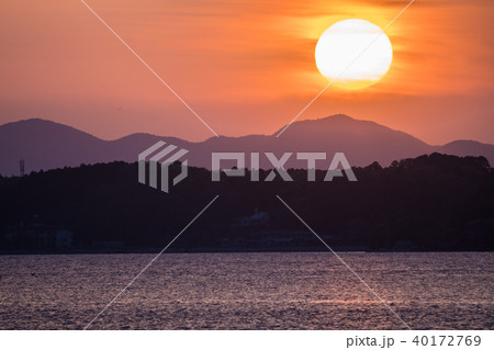 涸沼の夕日 40172769