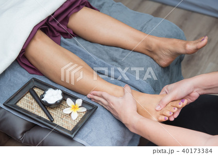 Spa and Thai massage, relaxing and healthy 40173384