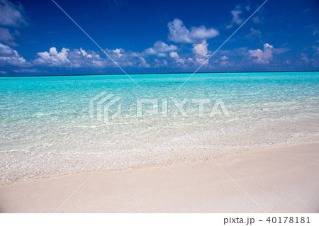 南国 モルディブ モルジブ 海 ハワイ 夏 海外 水上ヴィラ 結婚式 砂浜 南国 モルディブ モルジブ 海 ハワイ 夏 海外 水上ヴィラ 結婚式 砂浜 40178181