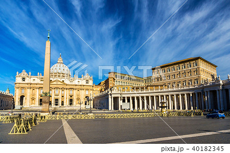 St. Peter's Square in the Vatican St. Peter's Square in the Vatican 40182345