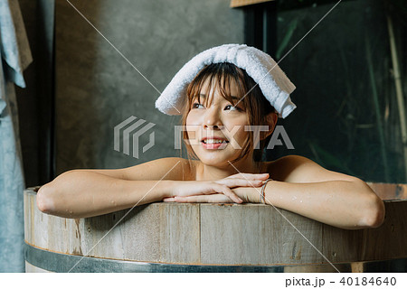 Onsen series: Asian woman taking a bath Onsen series: Asian woman taking a bath 40184640