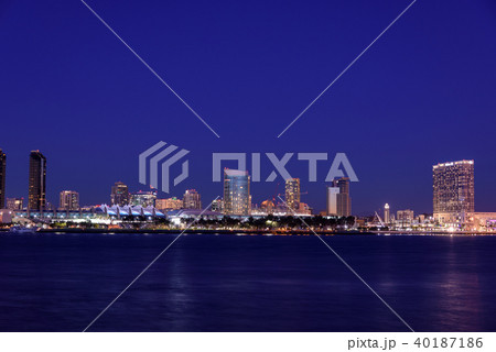 マジックアワー時のサンディエゴの街並み 40187186