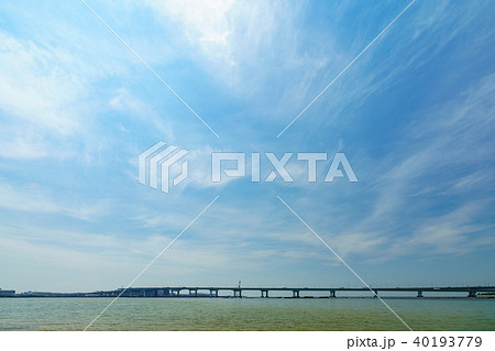 兵庫県西宮市　甲子園浜からの風景 40193779