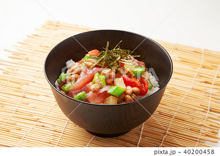 おくらと納豆のマグロ丼 おくらと納豆のマグロ丼 40200458