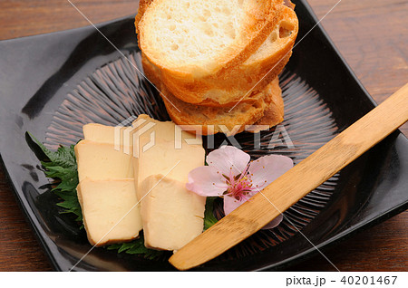 和風のフランスパンとチーズ 40201467