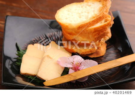和風のフランスパンとチーズ 40201469