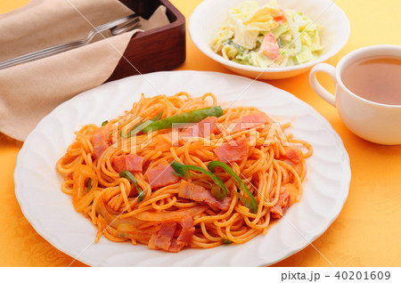 スパゲティー　ナポリタン 40201609